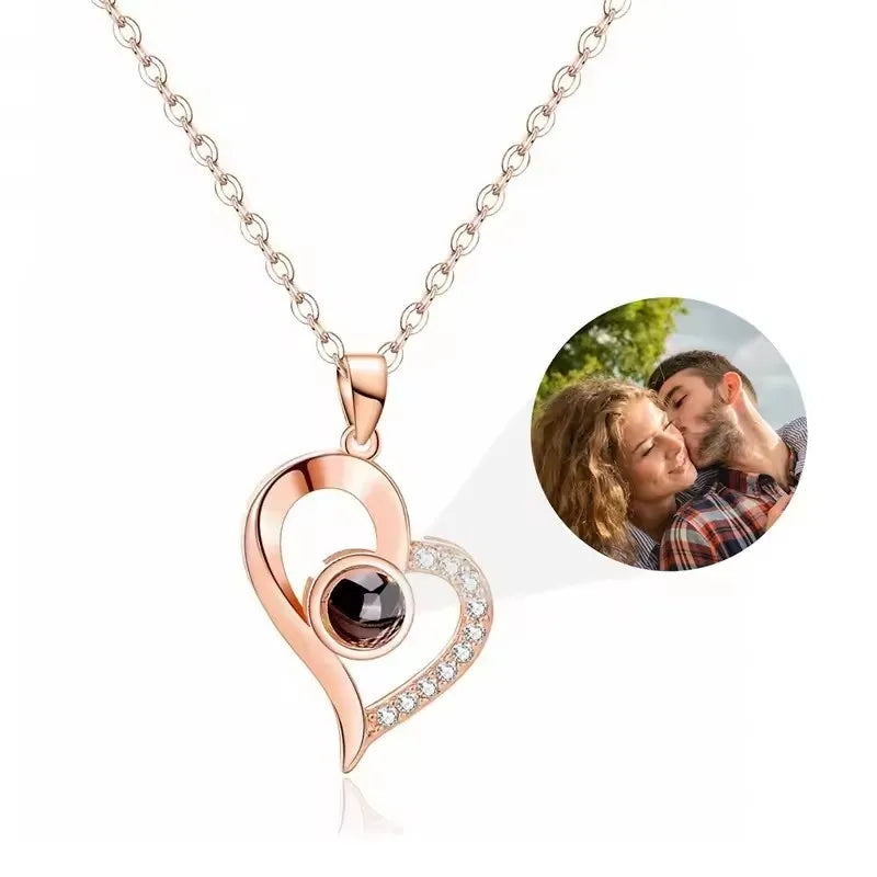 Personalized Heart Necklace with Photo – Romantic Projection Necklace for Valentine’s Day