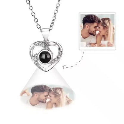 Personalized Heart Necklace with Photo – Romantic Projection Necklace for Valentine’s Day